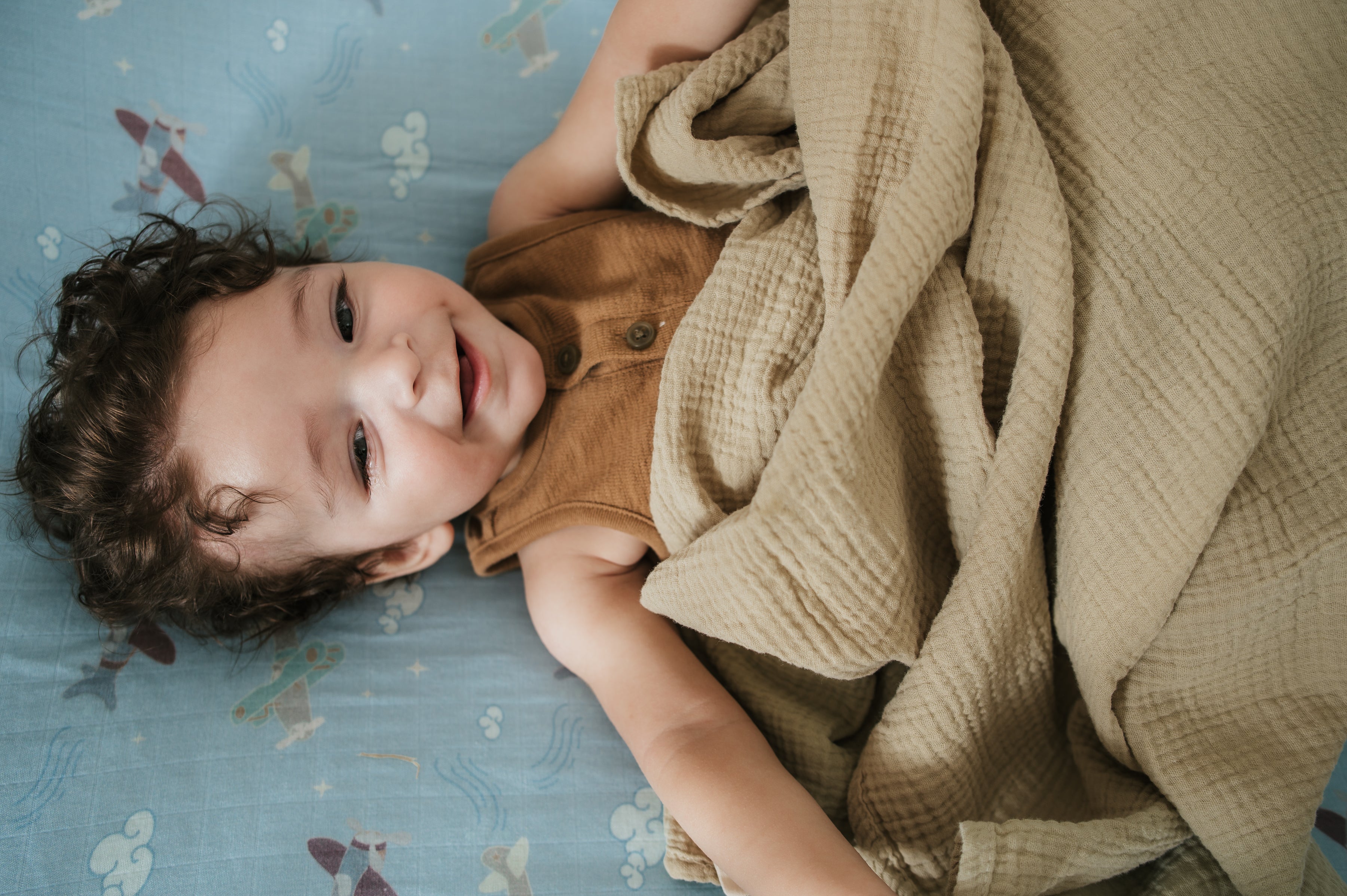 Organic Bamboo Cotton Muslin Crib Sheet in Dreamy Planes