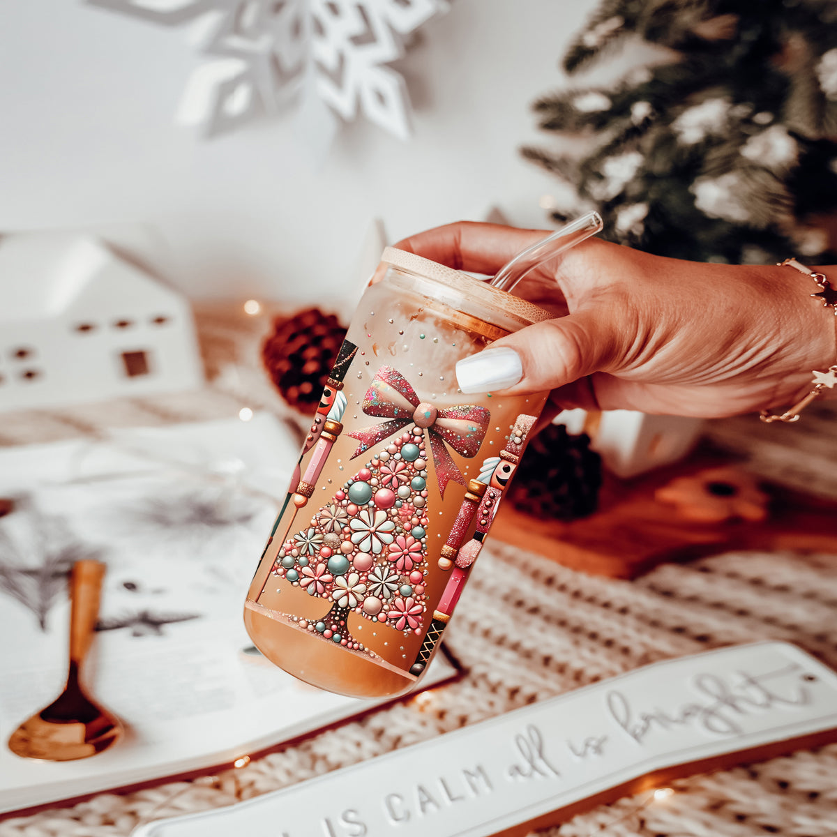 Nutcracker Glam 17oz