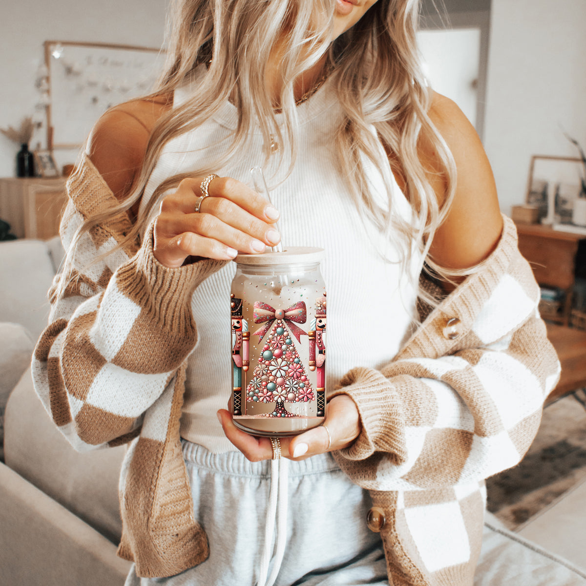 Nutcracker Glam 17oz